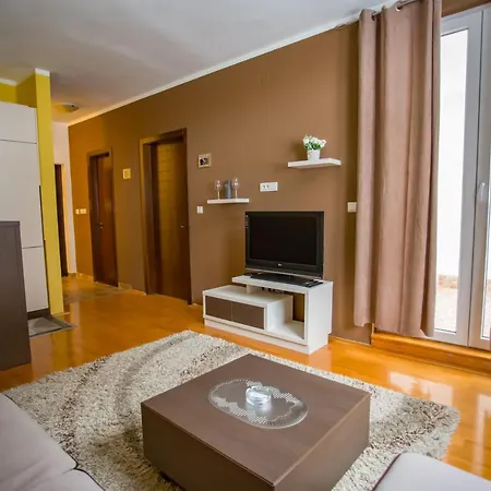 Foka & Wellnes - 600m From Gondola Lift Apart Otel