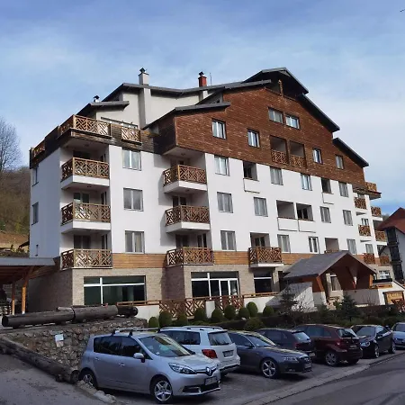 Apartmanhotel Foka & Wellnes - 600m From Gondola Lift