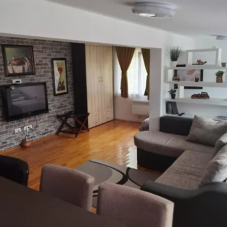 Foka & Wellnes - 600m From Gondola Lift Apart Otel Brzeće